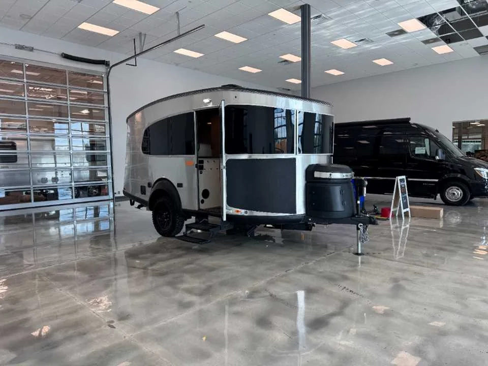 Used 2026 SILVER AIRSTREAM  image 5