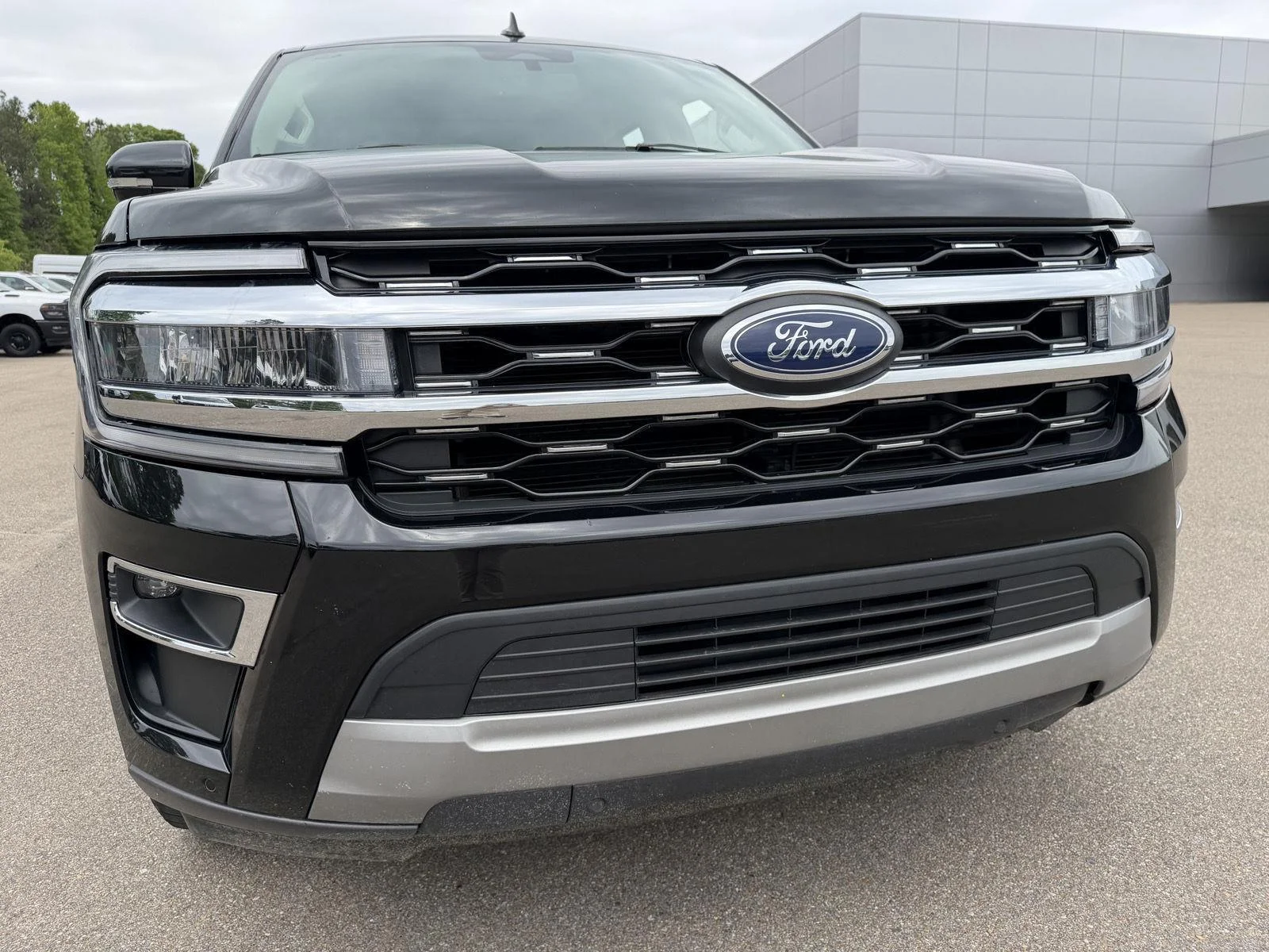 Used 2024 Agate Black Ford Limited image 24