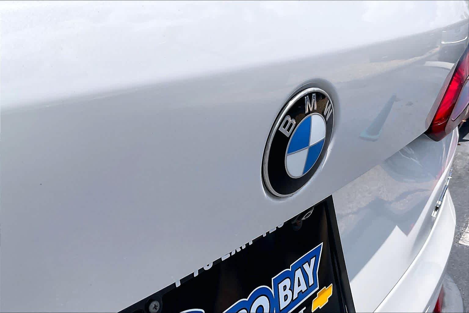 Used 2019 Mineral White Metallic BMW xDrive40i image 9