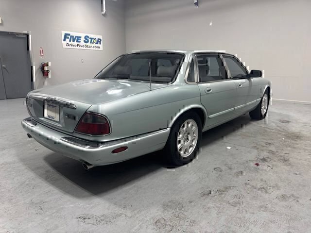 Used 2000 Gold Jaguar Base image 5