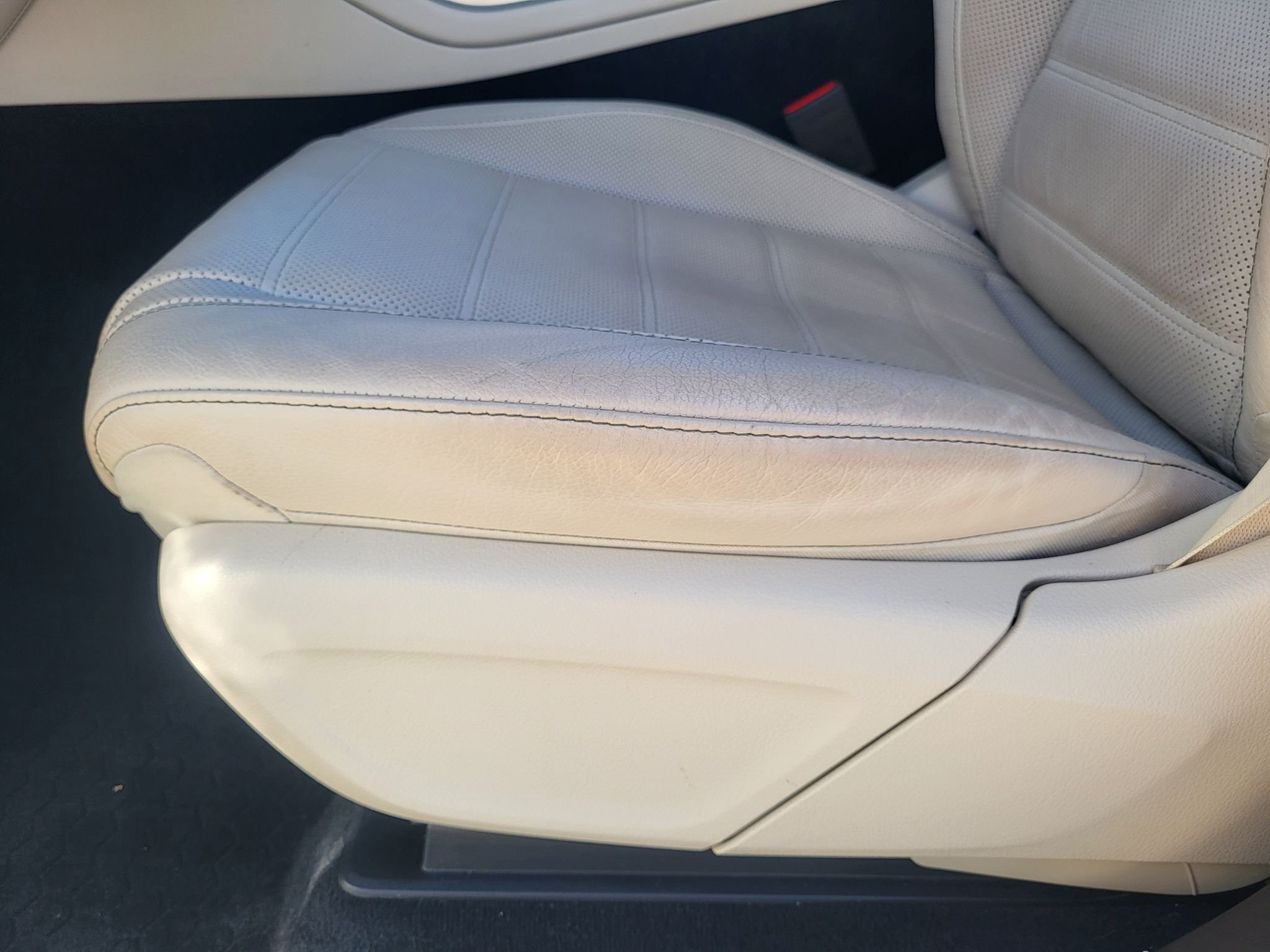 Certified Used 2023 MANUFAKTUR Diamond White Bright Mercedes-Benz GLE450 4MATIC® image 17