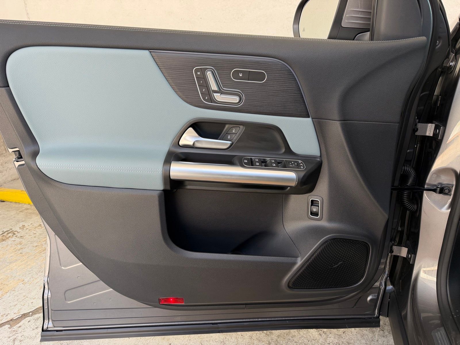 New 2026 Mountain Grey Metallic Mercedes-Benz GLA 250 image 17