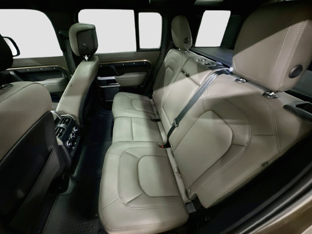Used 2024 Brown Land Rover SE image 25