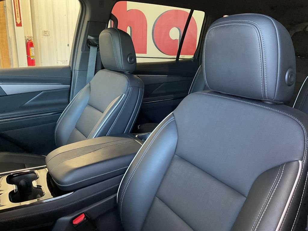 Used 2025 White Buick Preferred image 17