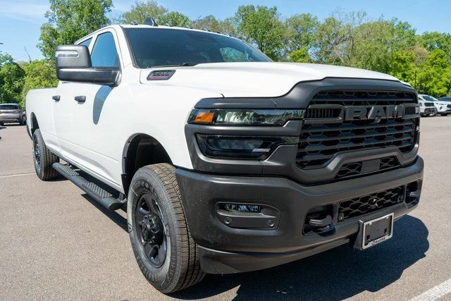 New 2026 Bright White Clear-Coat Exterior Paint RAM Tradesman image 4