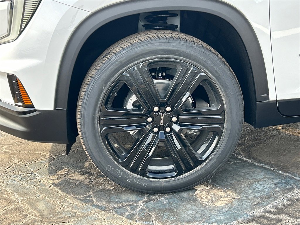 2026 GMC ACADIA - Image 10