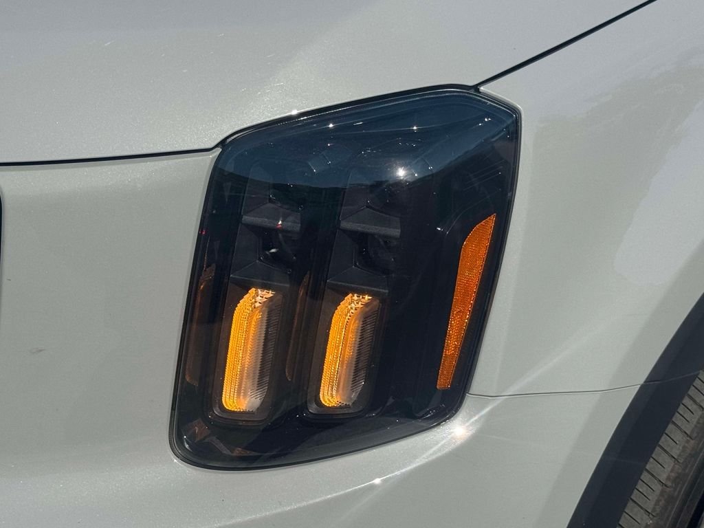 Used 2024 Gray Kia SX X-Line image 7