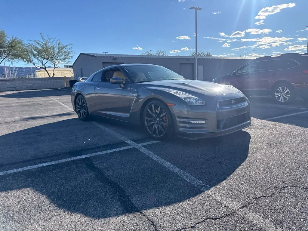 Used 2015 Gray Nissan Premium image 8