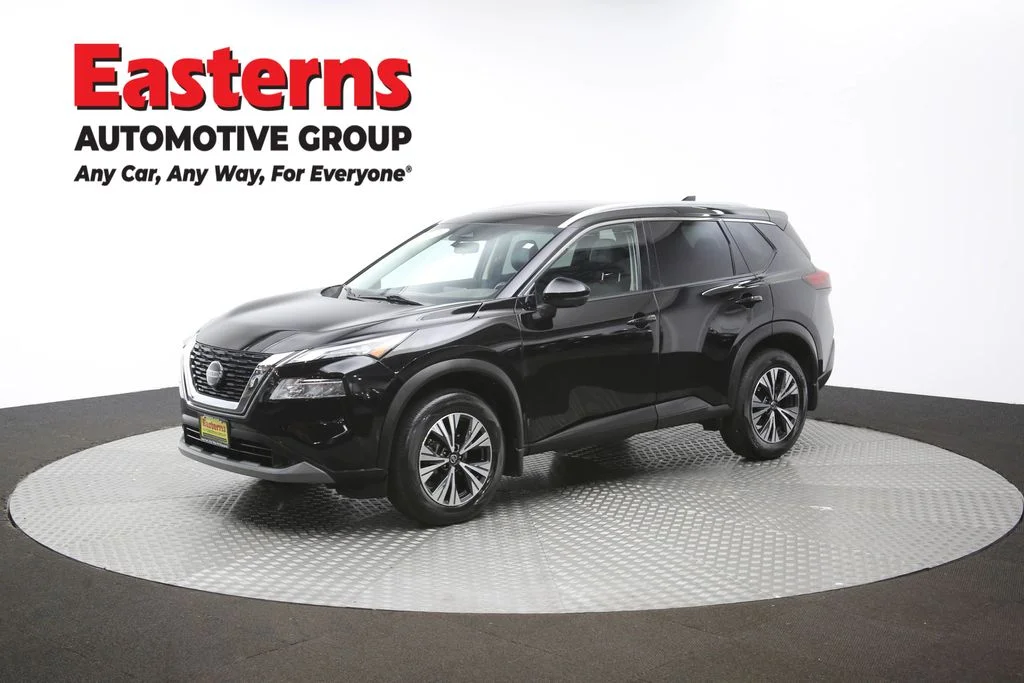 Used 2021 Black Nissan SV image 59