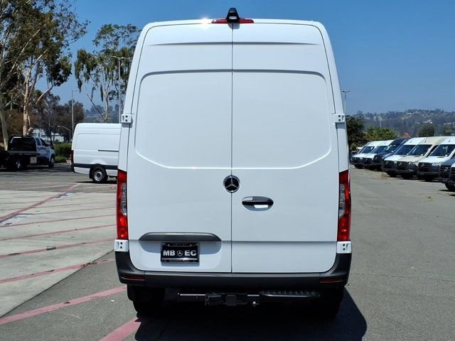 New 2026 Arctic White Mercedes-Benz Worker image 20