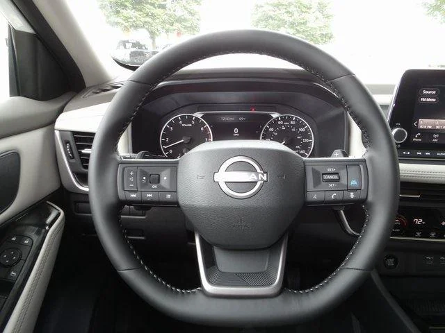 2025 Nissan Rogue SV - Photo 27