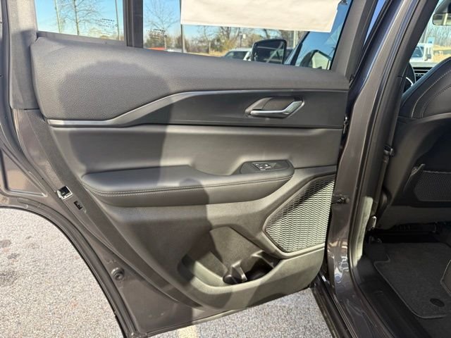 New 2025 Baltic Gray Metallic Clear-Coat Exterior Paint Jeep Altitude X image 26