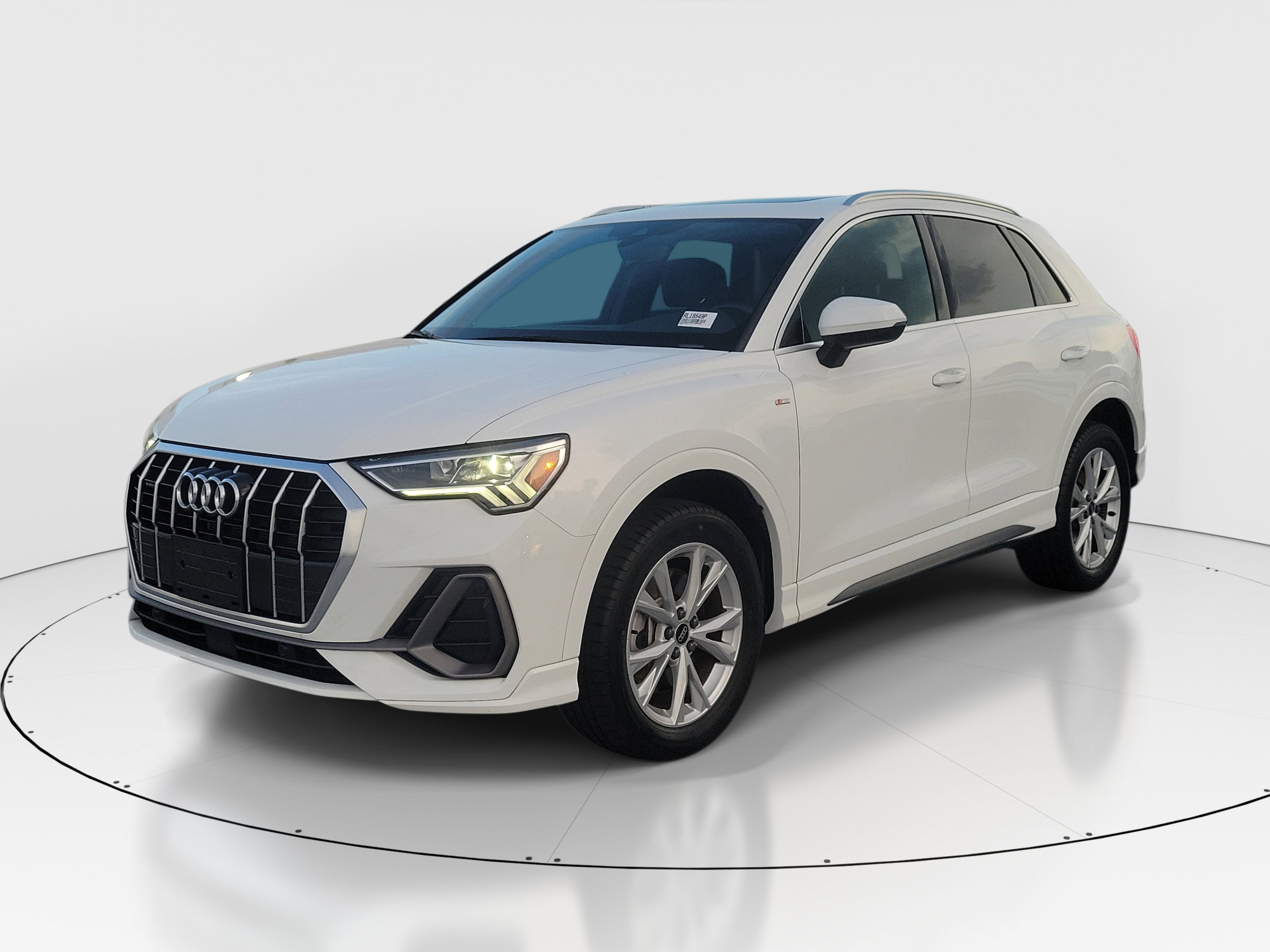 Used 2024 White Audi S line Premium image 3