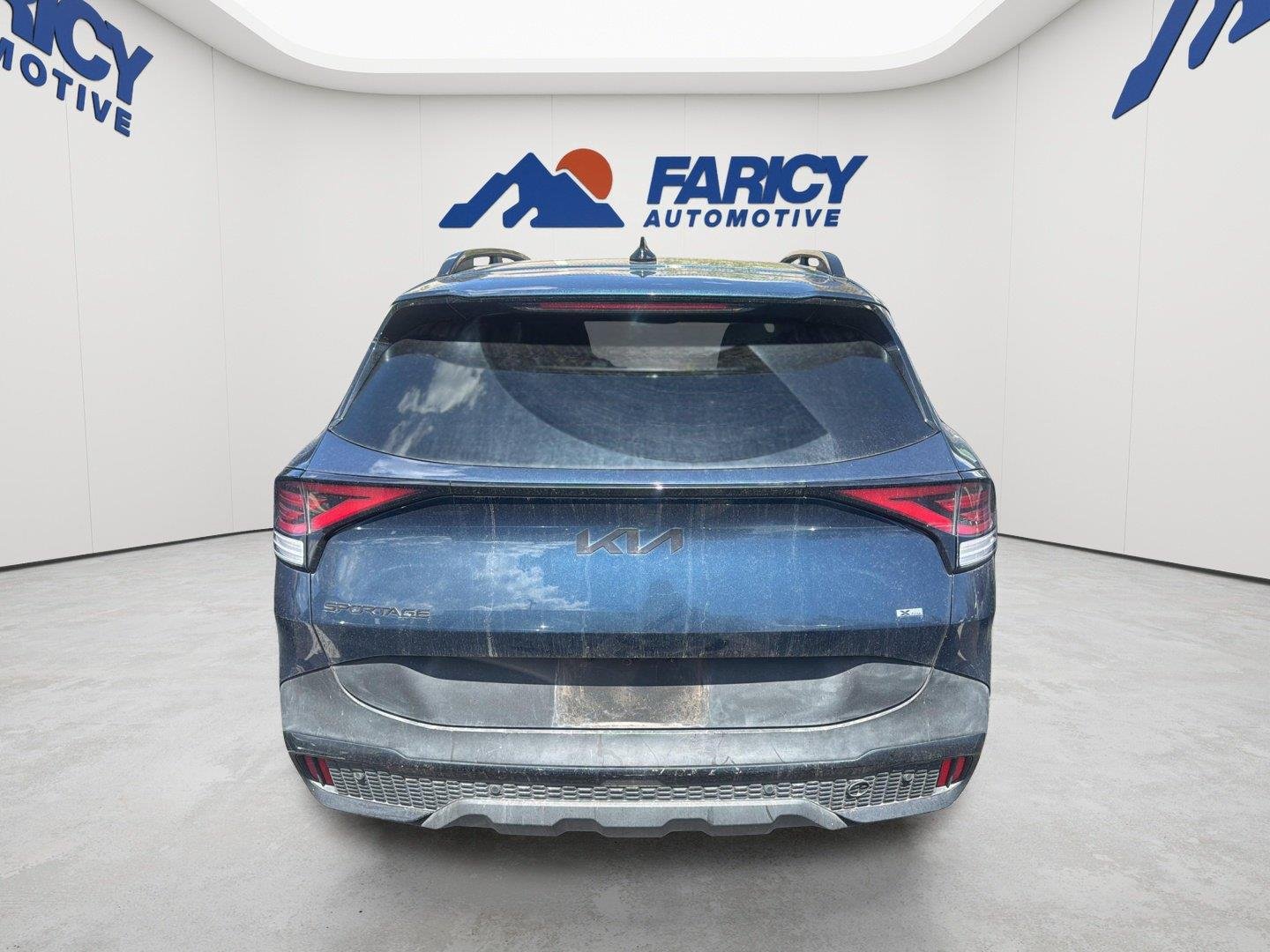 Used 2025 Vesta Blue Kia X-Line Prestige image 7