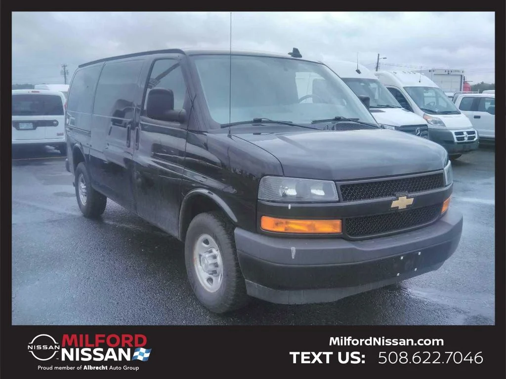 2023 Chevrolet Express 2500 Work Van HD's photo