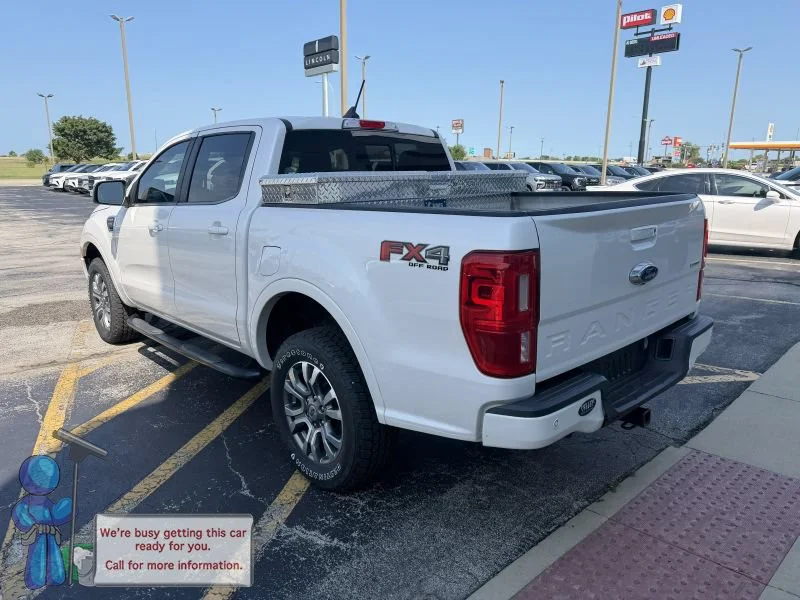 Used 2019 White Platinum Clearcoat Ford Lariat image 3