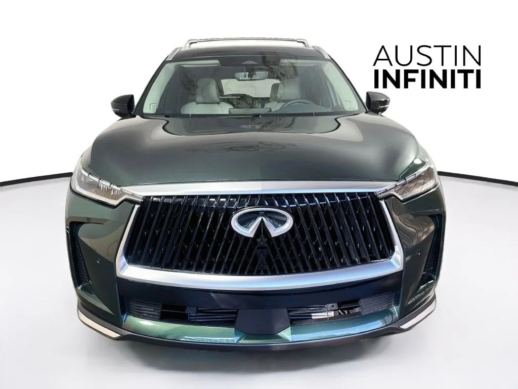 Certified Used 2027 Green INFINITI LUXE image 4