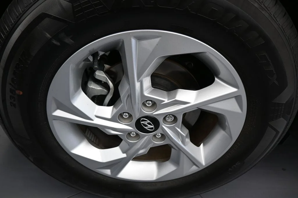 Used 2024 White Pearl Hyundai SEL image 39