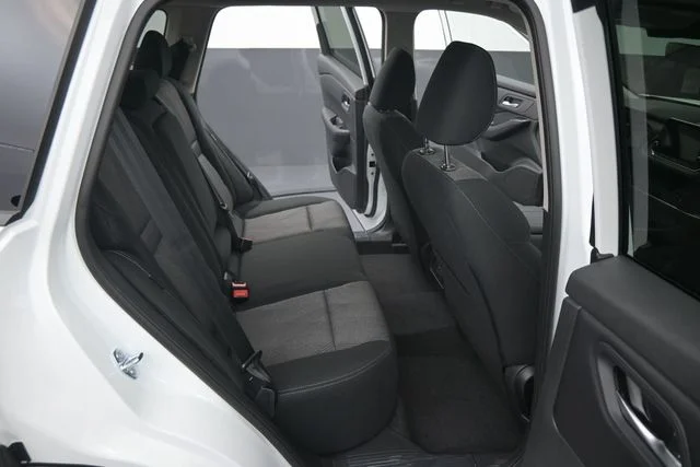 New 2026 Everest White Pearl TriCoat Nissan SV image 15