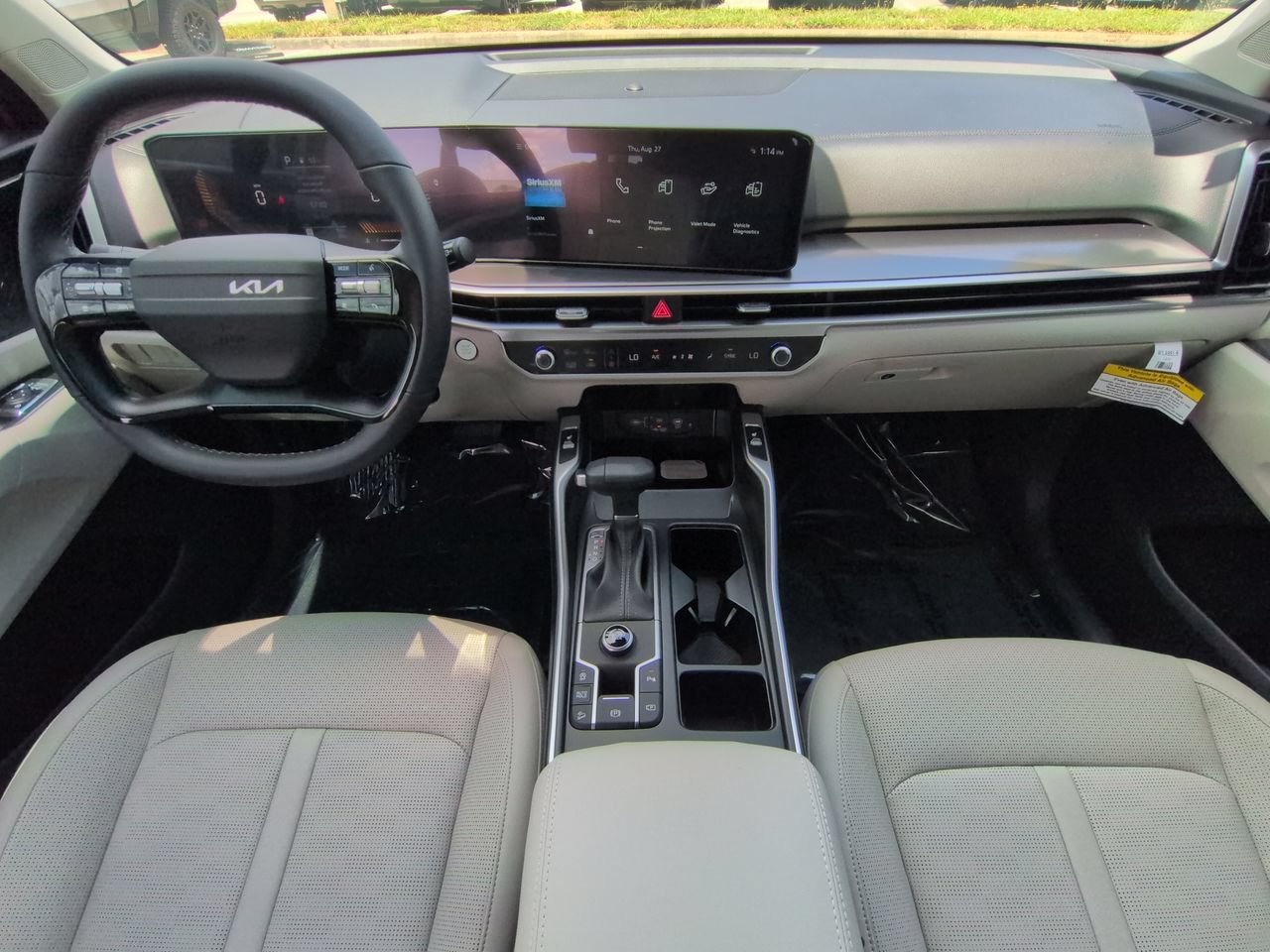 New 2026 Wolf Gray Kia S image 3