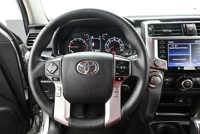 Used 2022 Classic Silver Metallic Toyota SR5 image 7