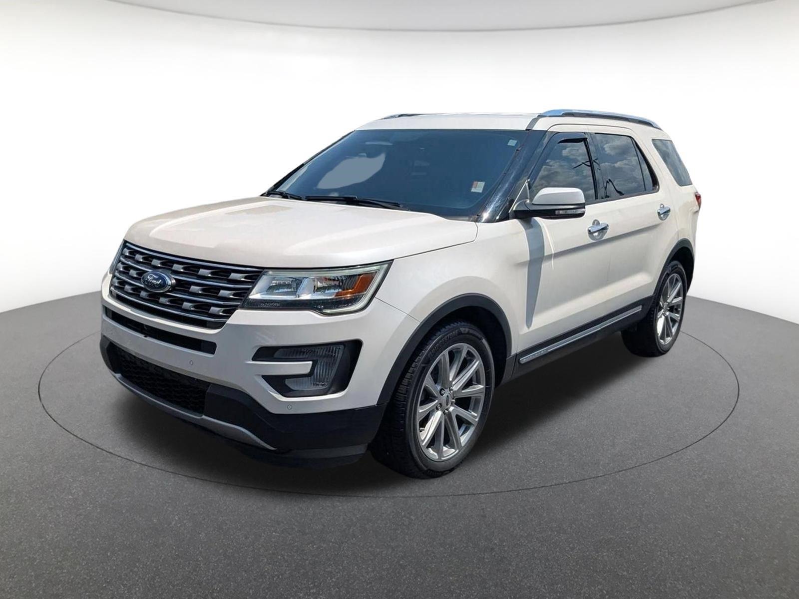 Certified Used 2017 White Platinum Metallic Tri-Coat Ford Limited image 9