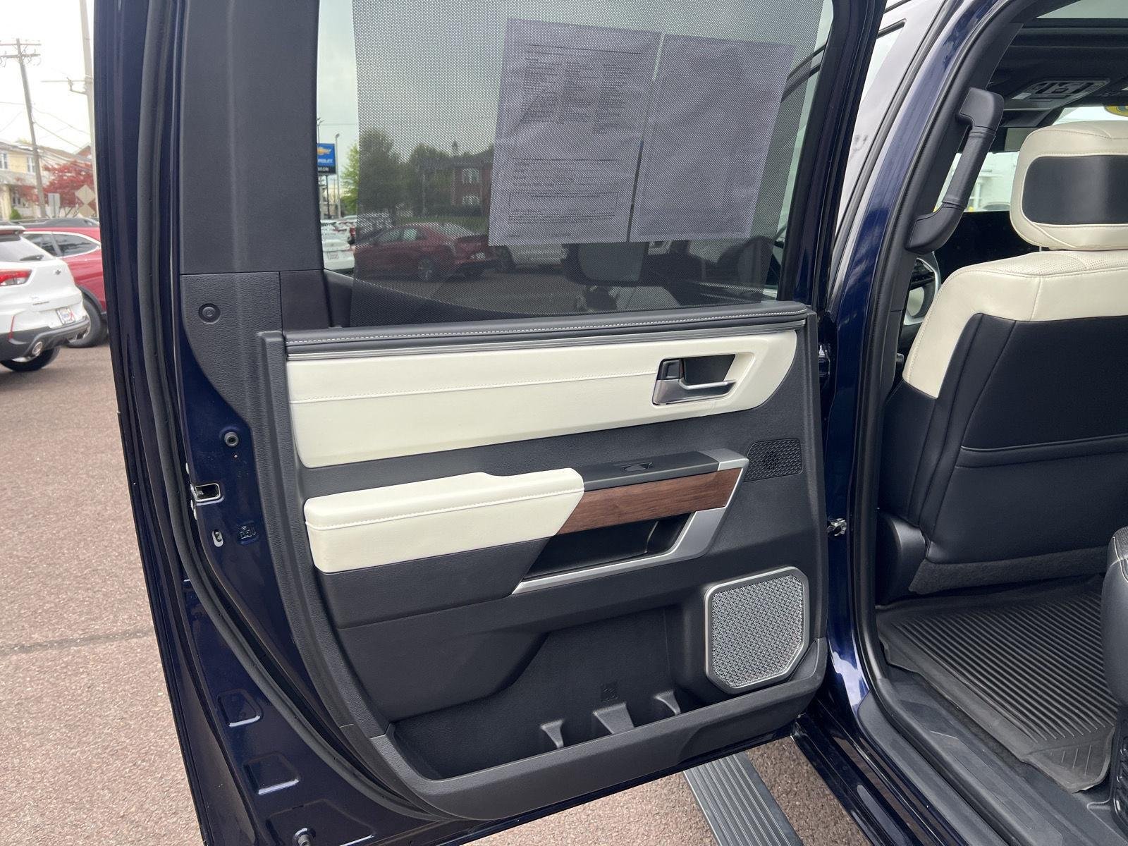 2023 Toyota Tundra Capstone - Photo 15