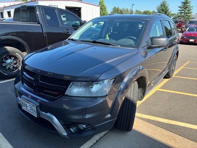 Used 2019 Granite Crystal Metallic Clearcoat Dodge Crossroad image 8