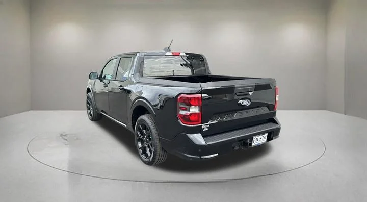 New 2026 Shadow Black Ford Maverick Lobo™ image 2
