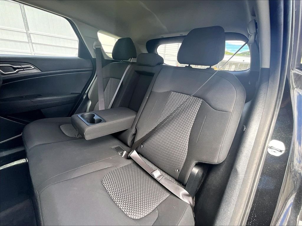 Used 2023 Fusion Black Kia LX image 15