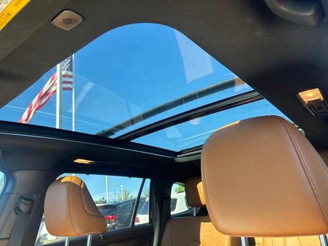 Used 2024 Gray Toyota Platinum image 5