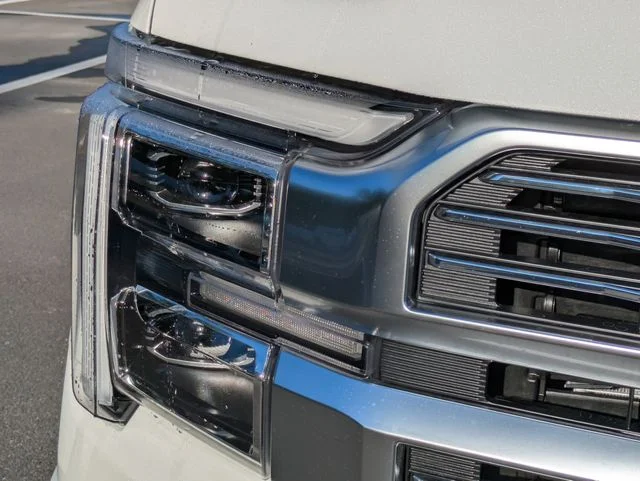 New 2026 Star White Metallic Tri-Coat Ford Platinum® image 10