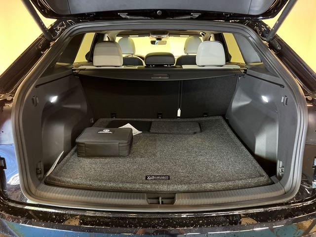 New 2026 Black Volkswagen 2.0T SEL Premium R-Line image 5
