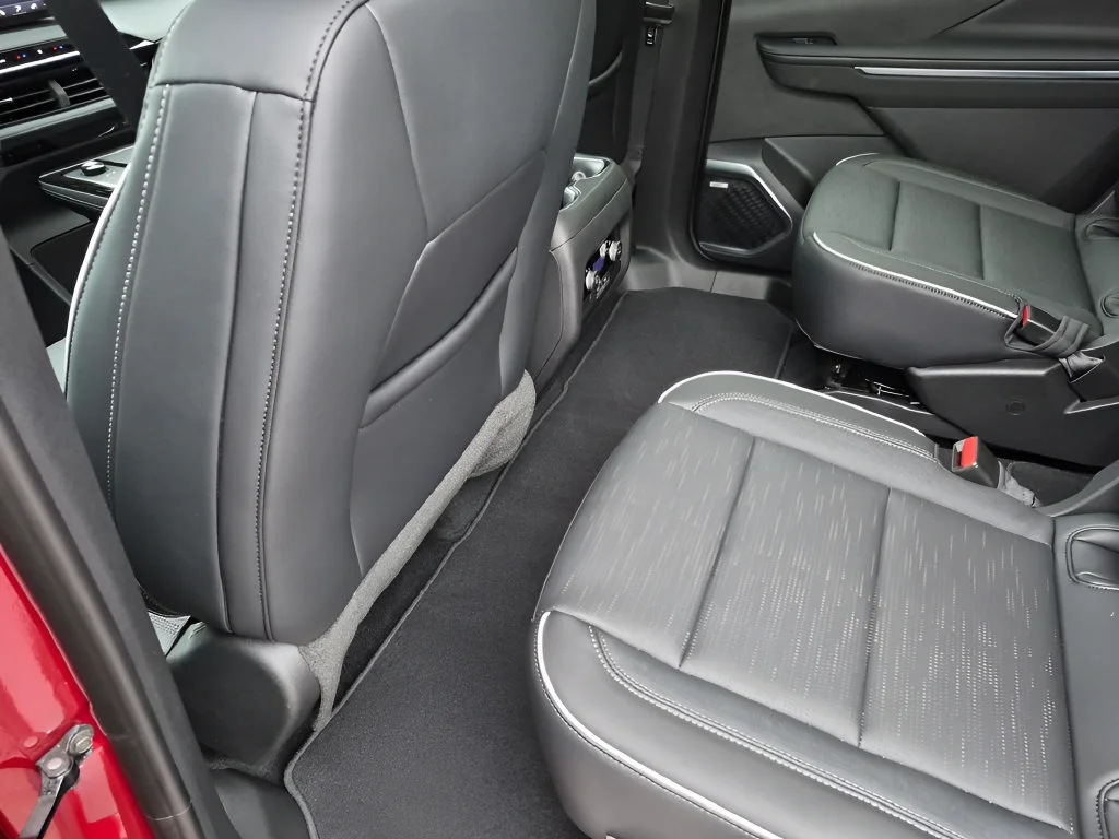 2026 Buick Enclave Sport Touring - Photo 33