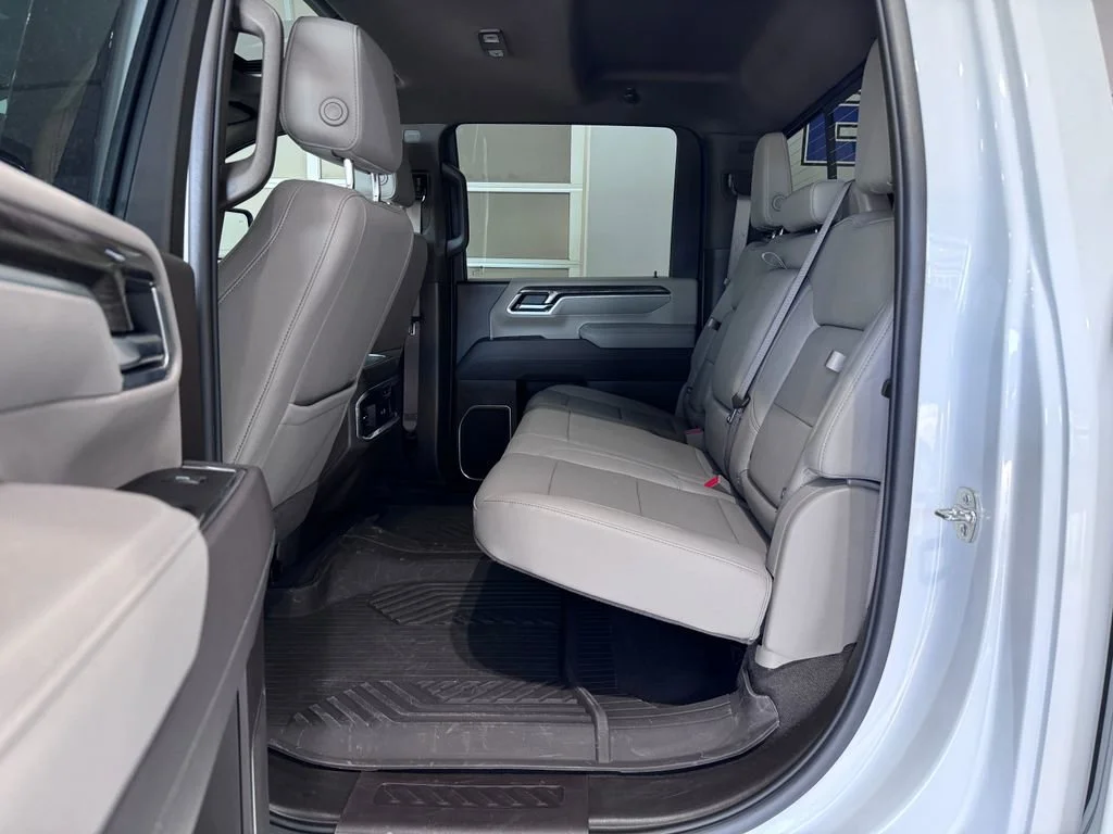 2025 Chevrolet Silverado 2500HD LTZ - Photo 13