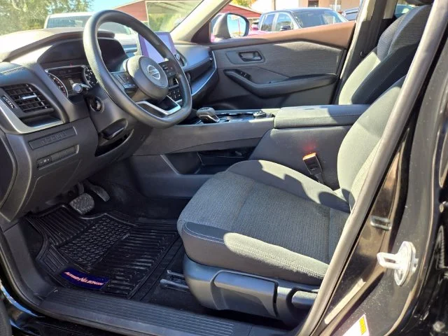Used 2021 Black Nissan S image 10