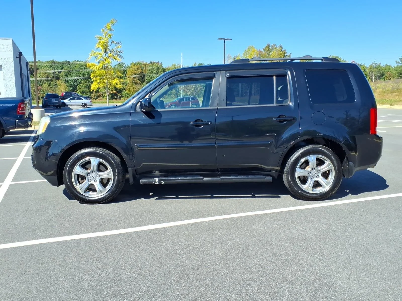Used 2013 Crystal Black Pearl Honda EX image 3