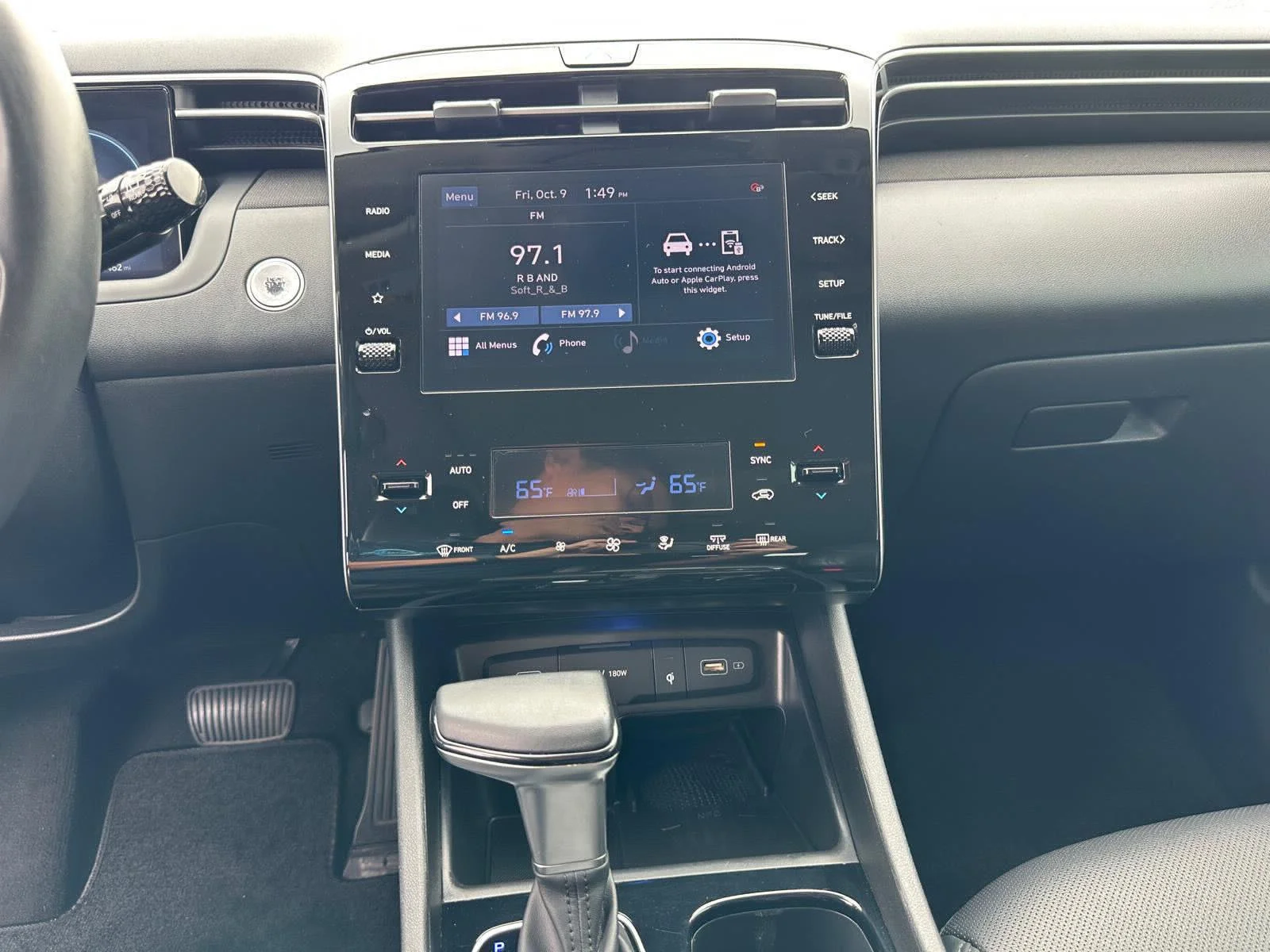 Used 2023 Serenity White Pearl Hyundai SEL image 29
