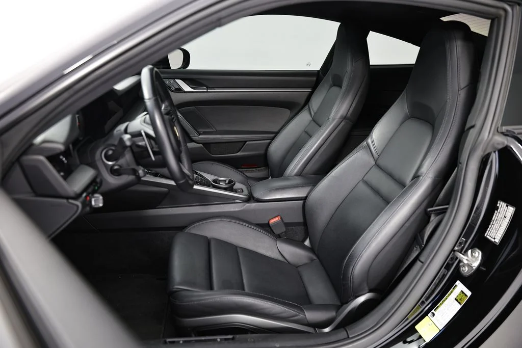 Used 2020  Porsche Carrera S image 5