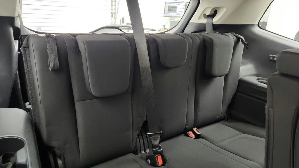 Used 2023 Crystal White Pearl Subaru 8-Seater image 21