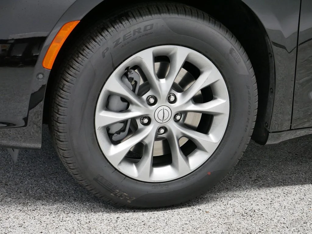 2026 Chrysler Pacifica Select - Photo 50