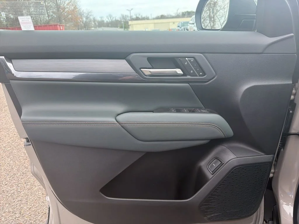 2026 GMC Terrain AT4 - Photo 11