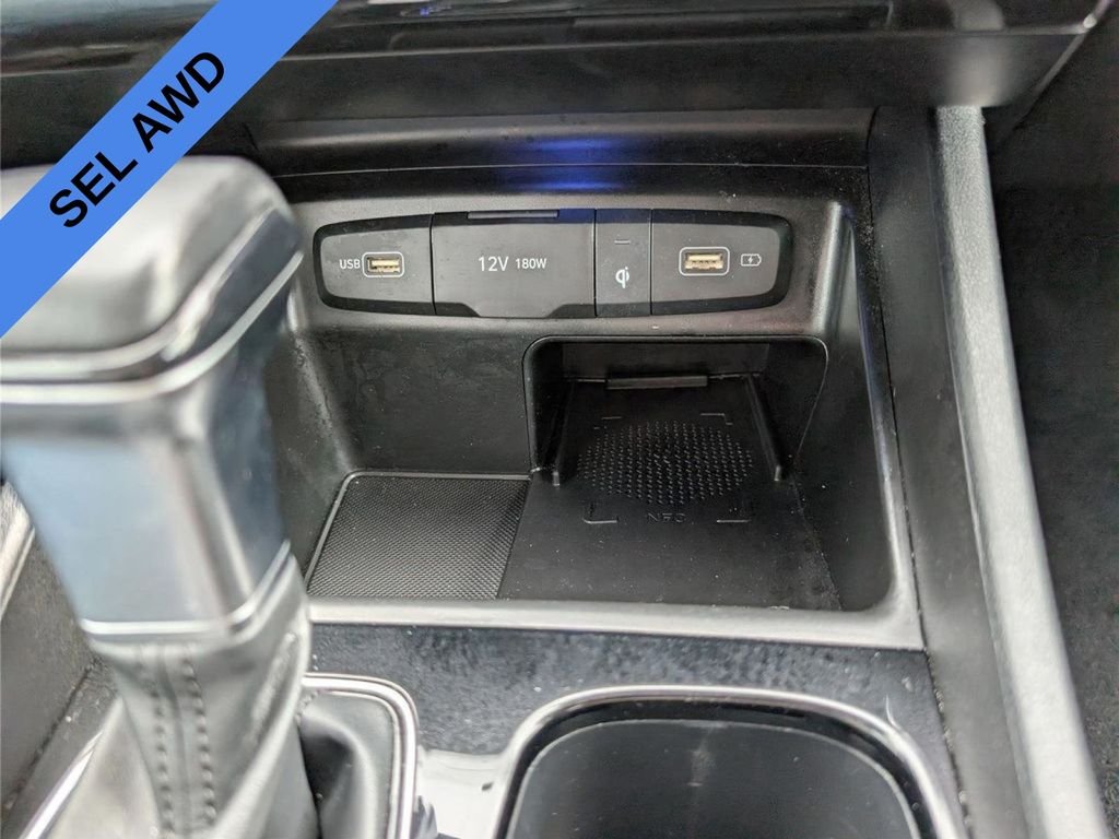 Used 2023 White Hyundai SEL image 27