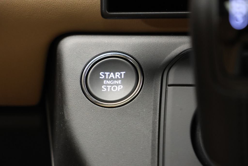 New 2026 Woolstone Green Land Rover X image 20
