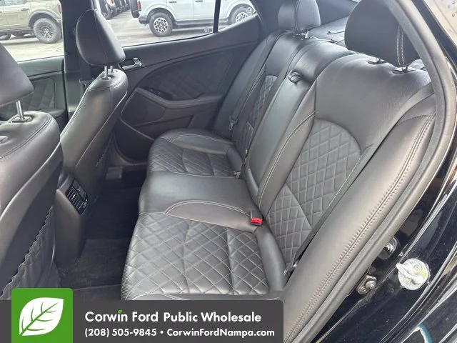 Used 2015 Black Kia SXL image 12