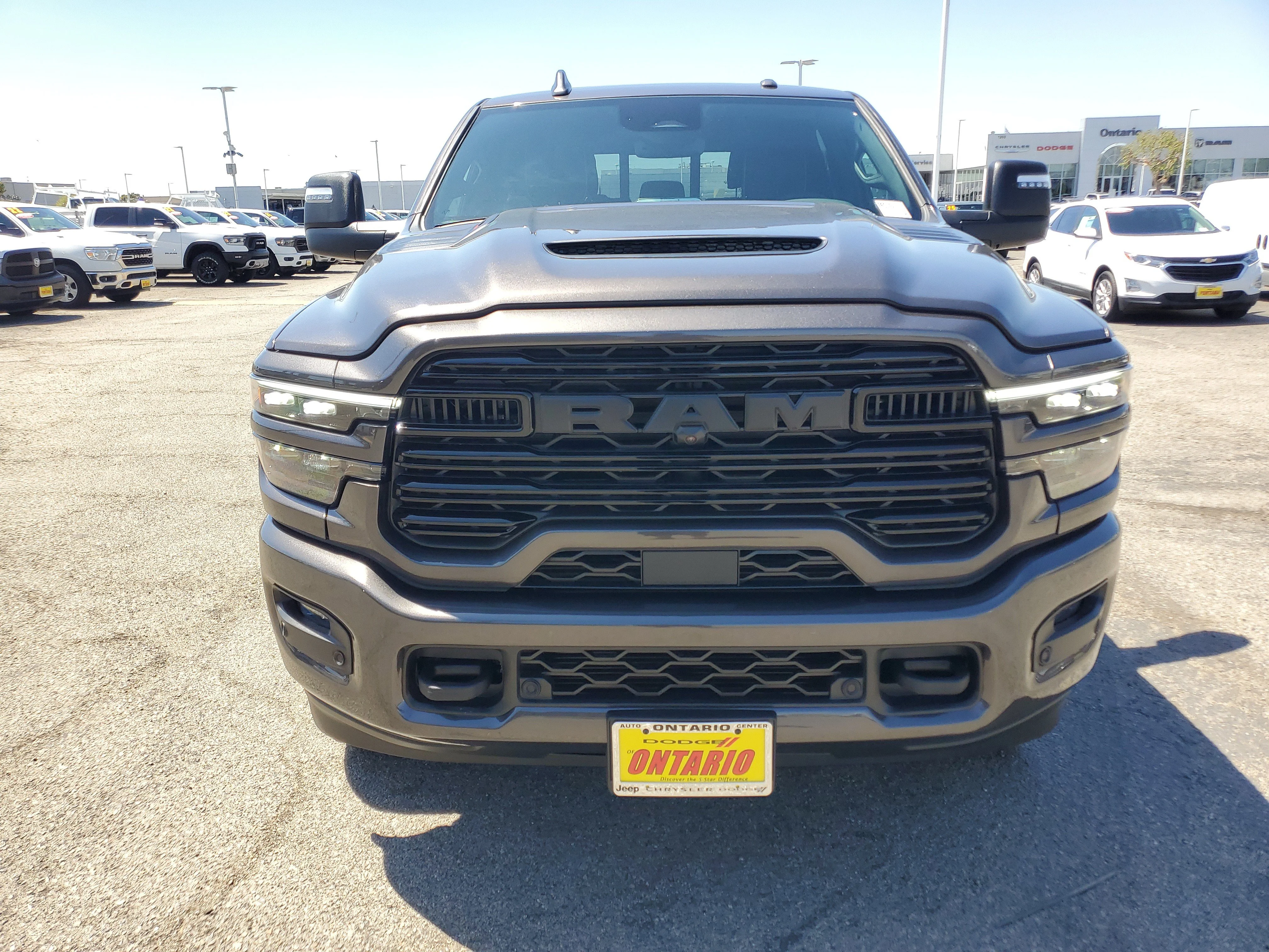 New 2026 Granite Crystal Metallic Clear-Coat Exterior Paint RAM Laramie image 7