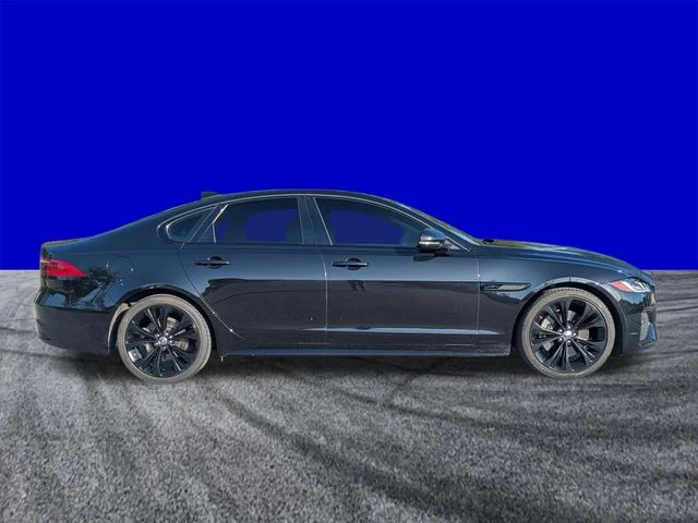 Certified Used 2024 Santorini Black Jaguar R-Dynamic SE image 3