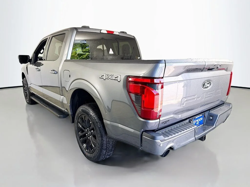 New 2026 Carbonized Gray Metallic Ford XLT image 5