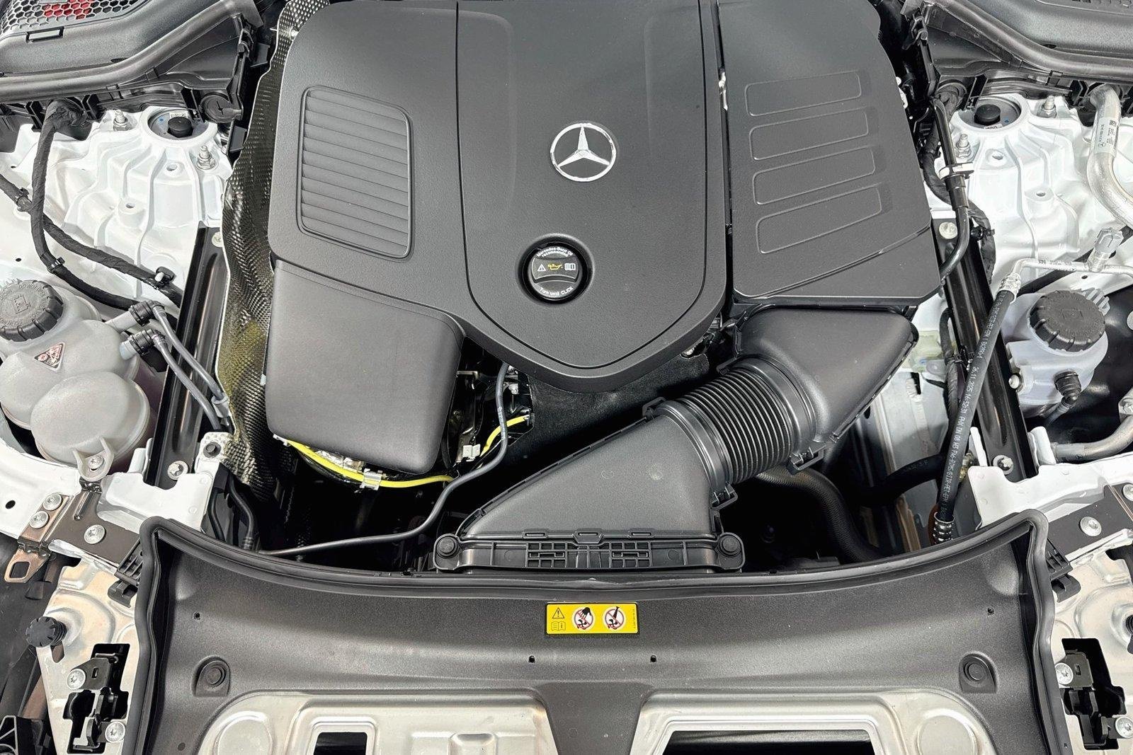 New 2026 Manufaktur Moonlight White Metallic Mercedes-Benz E 350 image 28