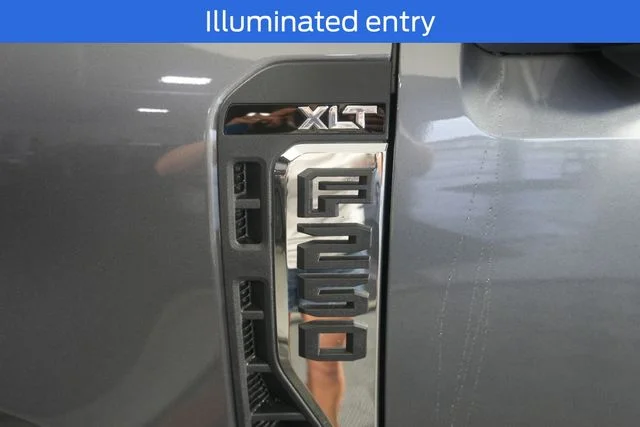 New 2026 Carbonized Gray Metallic Ford F-250® XLT image 25